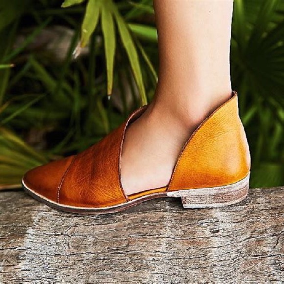 *CLEARANCE* LAST1// New Cognac Side Cutout Flats - Picture 3 of 7
